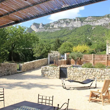 Les Oliviers Holiday home *